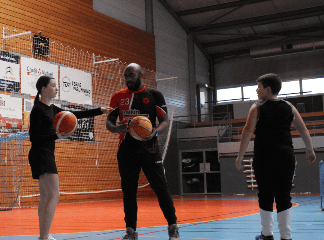 Stage multisport : une semaine placée sous le signe de la découverte et du partage 🏉🤾