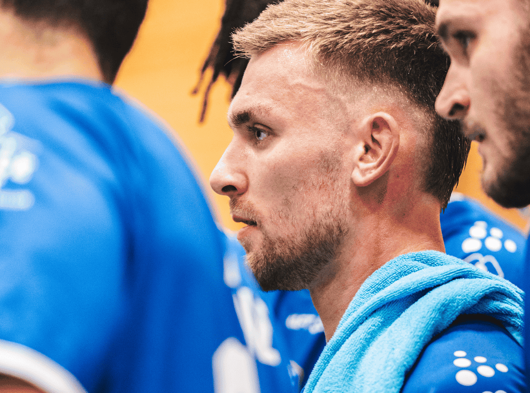 L&rsquo;âme du MOC, Enzo Fischer, décrypte le duel face au leader